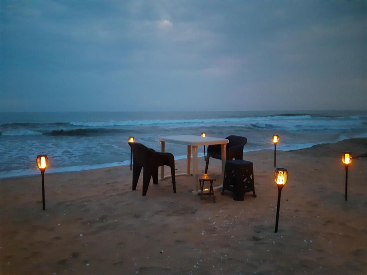 The Camp Club Beach Villa Payyannur Esterno foto